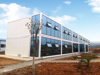 如果在工地使用臨時(shí)住房，選擇這個(gè)集裝箱房，